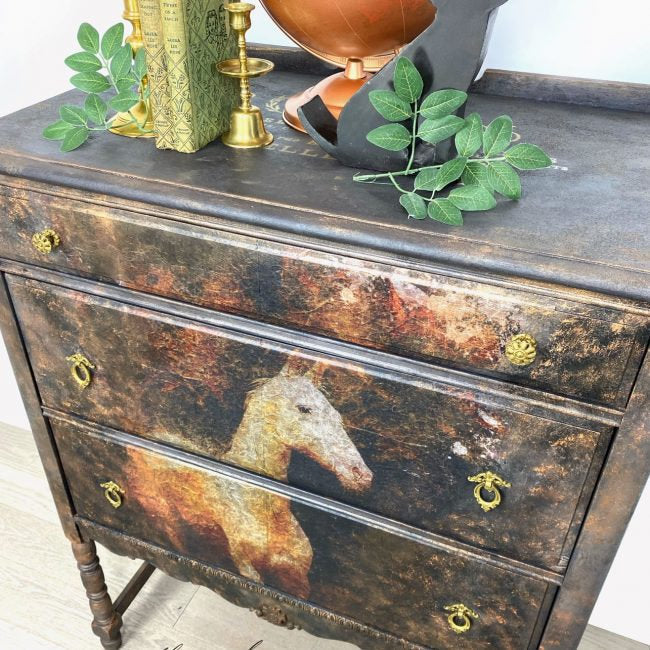 White Majesty - A1 Decoupage Paper