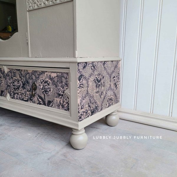 Antique Laces - A1 Decoupage Fiber Paper