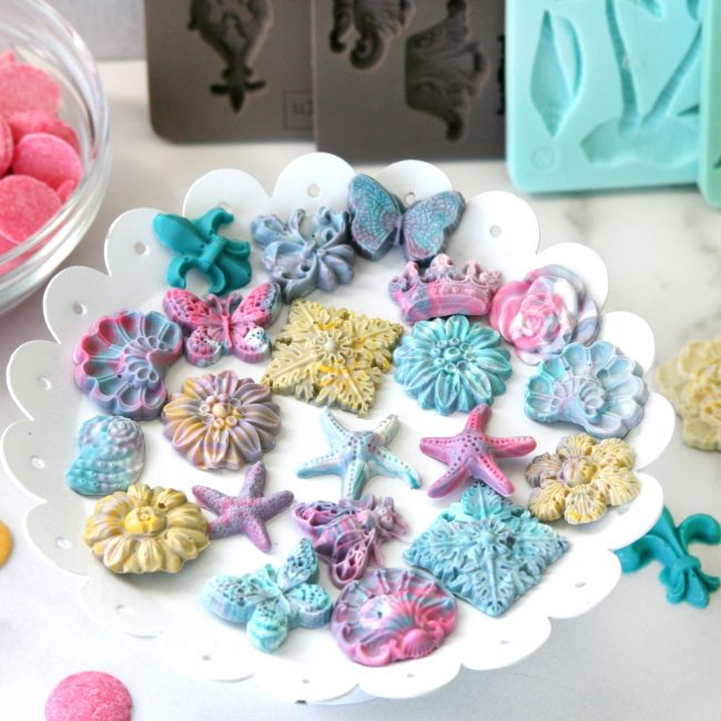 Fleur de Lis - Decor Mould