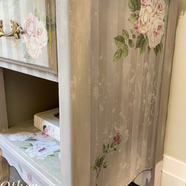 Delicate Roses - Rub-On Furniture Decal Mini-Transfer by Redesign with Prima!