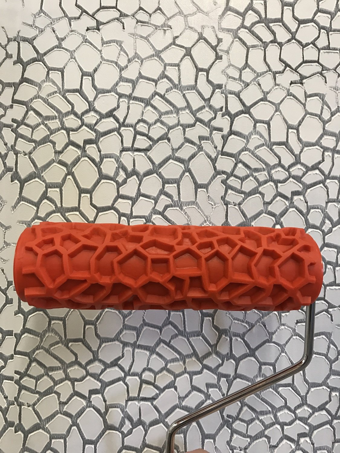 Crackle Pattern Roller and Handle